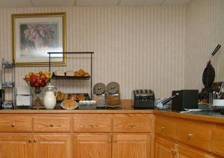 Quality Inn 2*